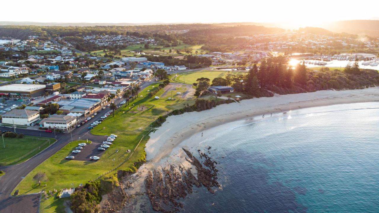 Beachview Motel - Adults Only Bermagui Exterior photo